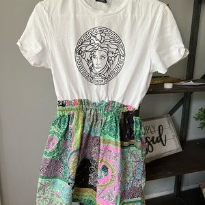 Kids Versace dress size 14y. 100% Authentic